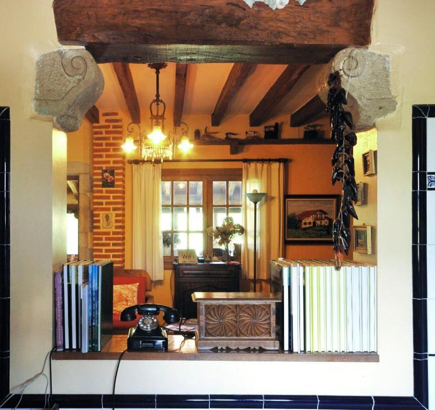 Casa Rural Iketxe Hondarribia Exterior photo
